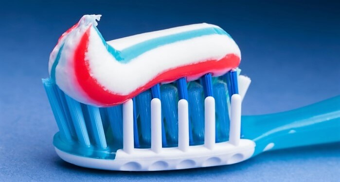 Baking Soda Toothpaste Recipe and Benefits 2